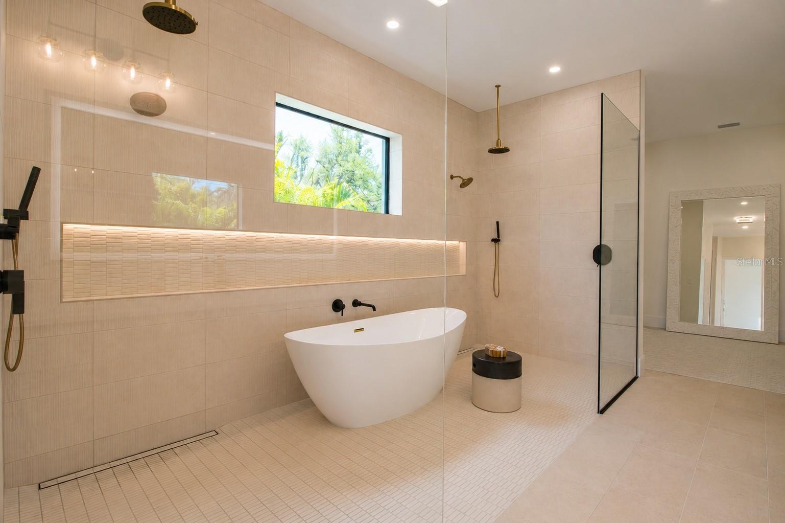 2121 CLEMATIS CT, SARASOTA, FL — photo 26