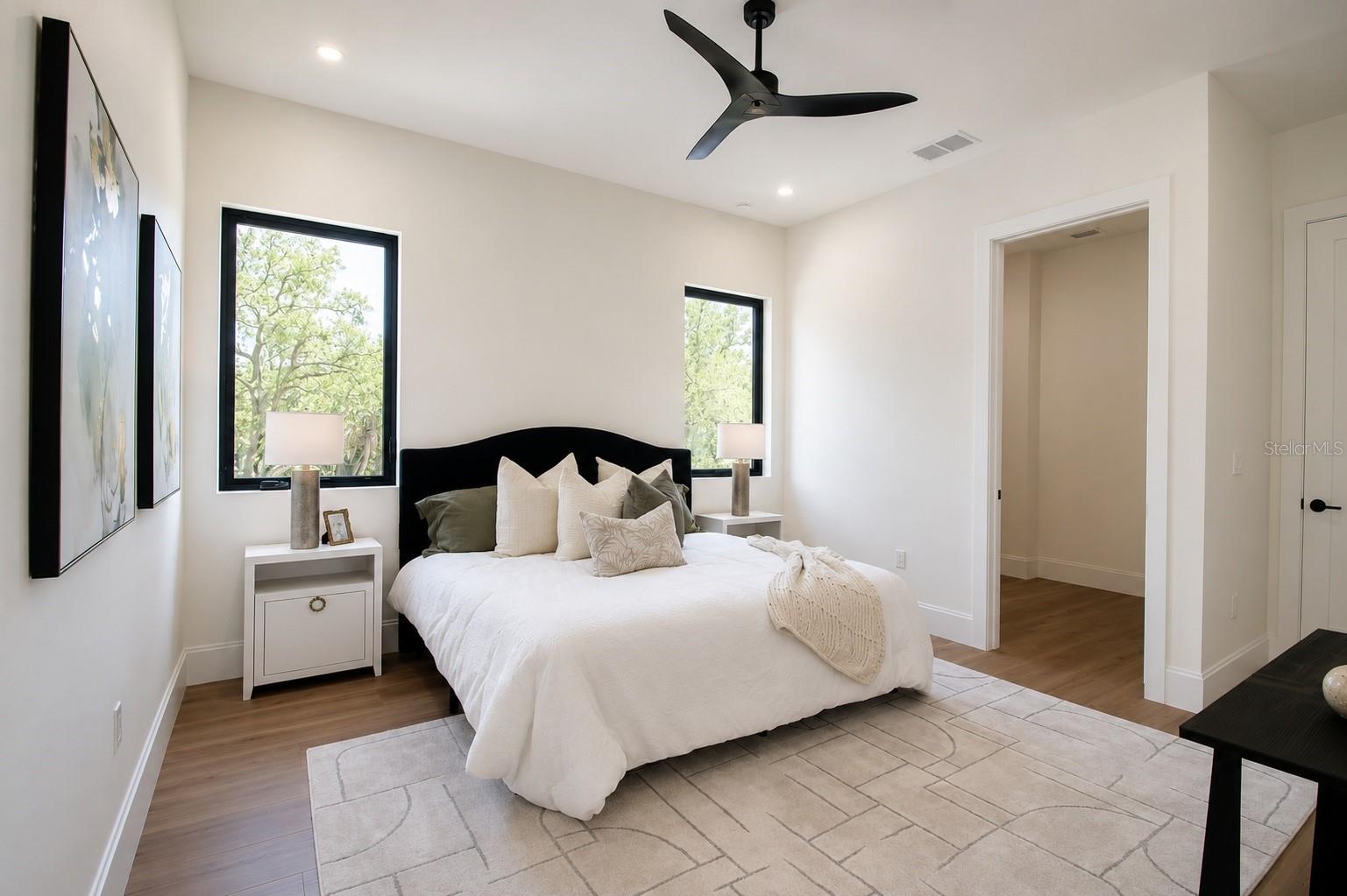 2121 CLEMATIS CT, SARASOTA, FL — photo 38