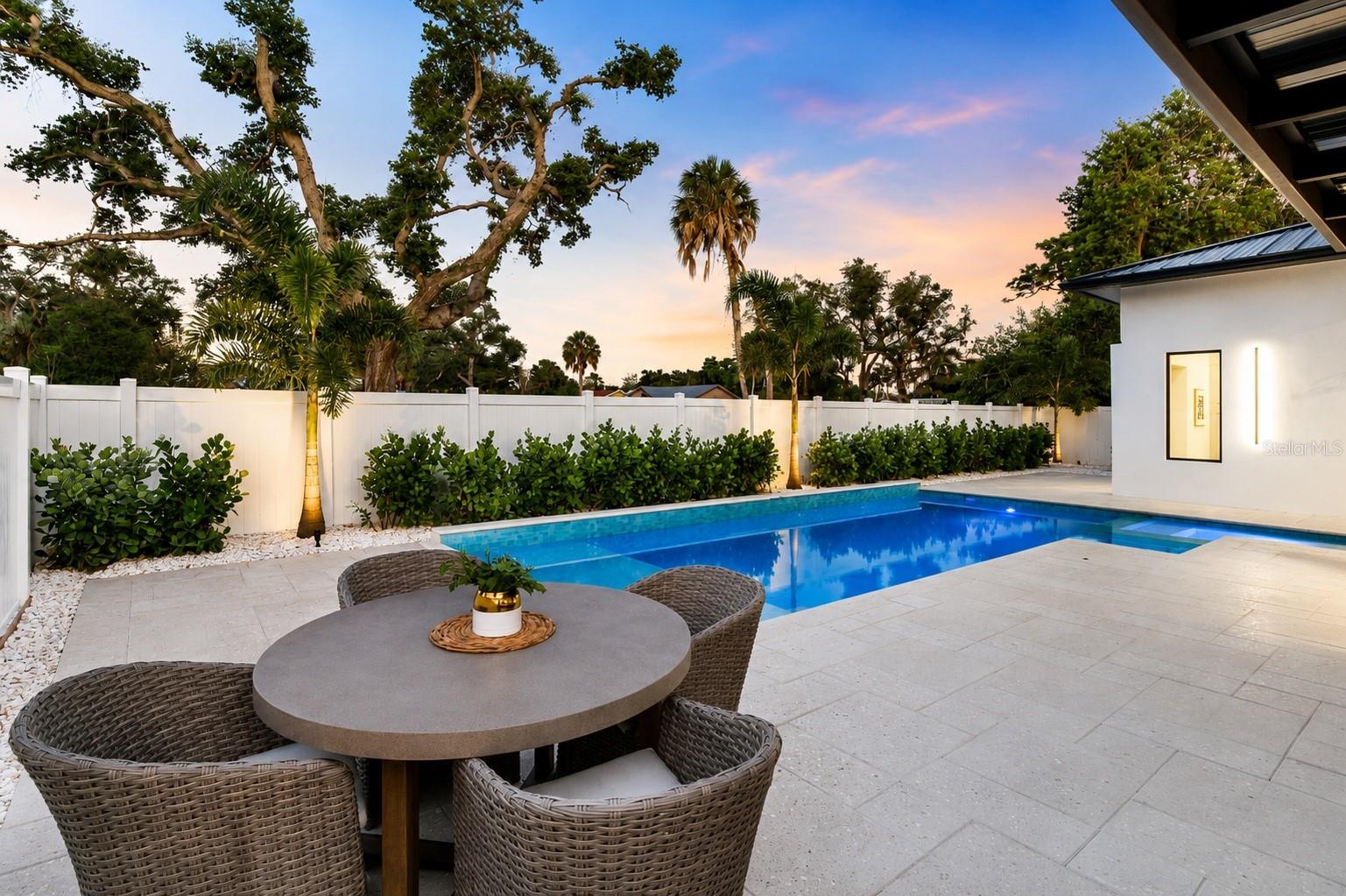 2121 CLEMATIS CT, SARASOTA, FL — photo 54