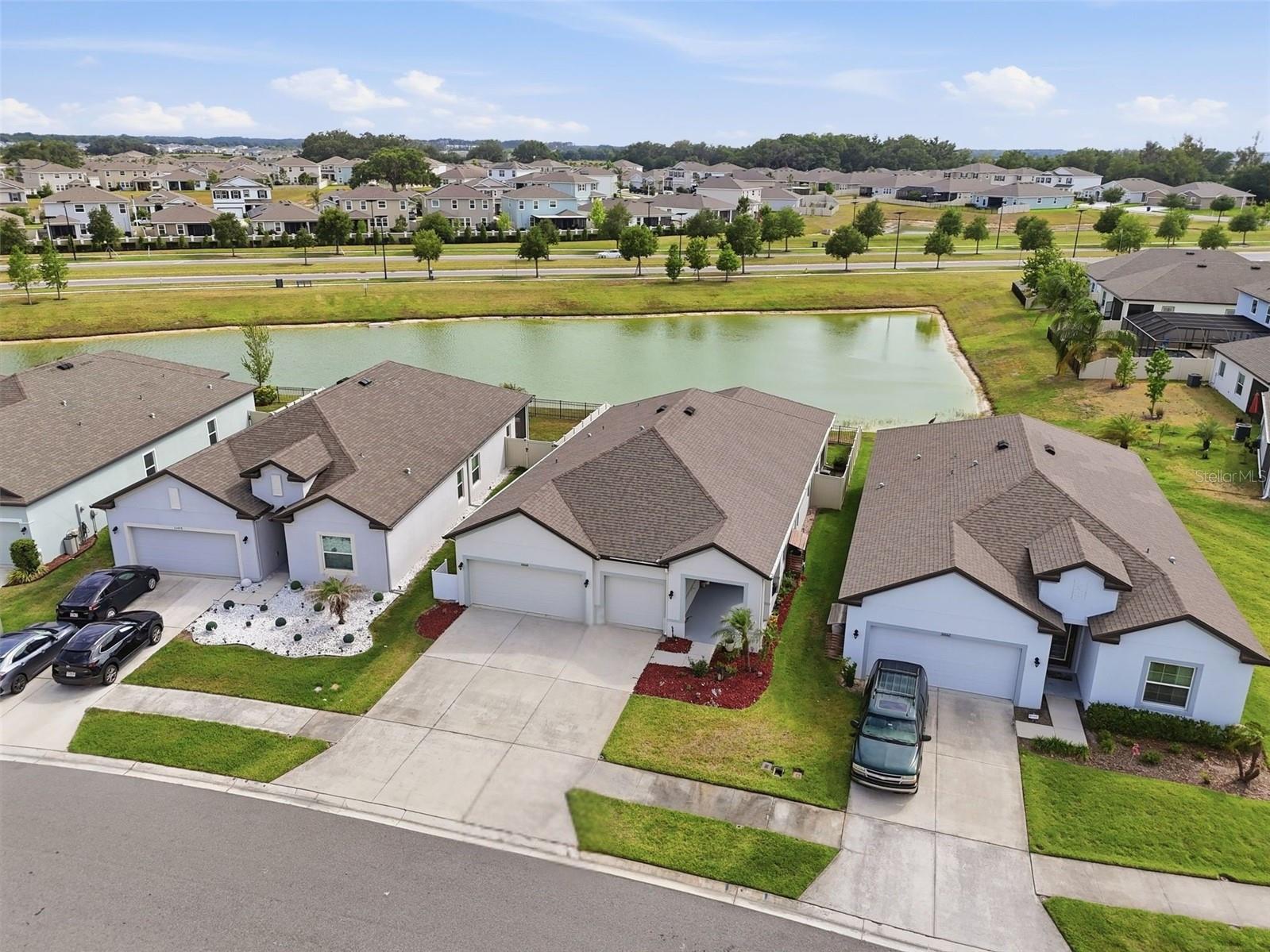 31068 JAZZ LEAF PL, SAN ANTONIO, FL — photo 2