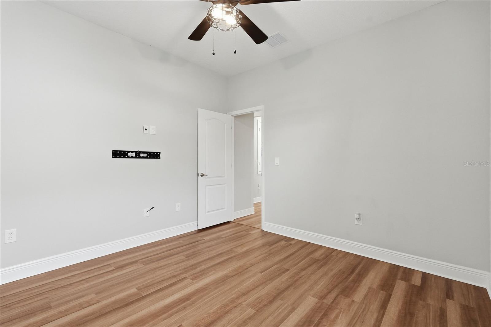 31068 JAZZ LEAF PL, SAN ANTONIO, FL — photo 22