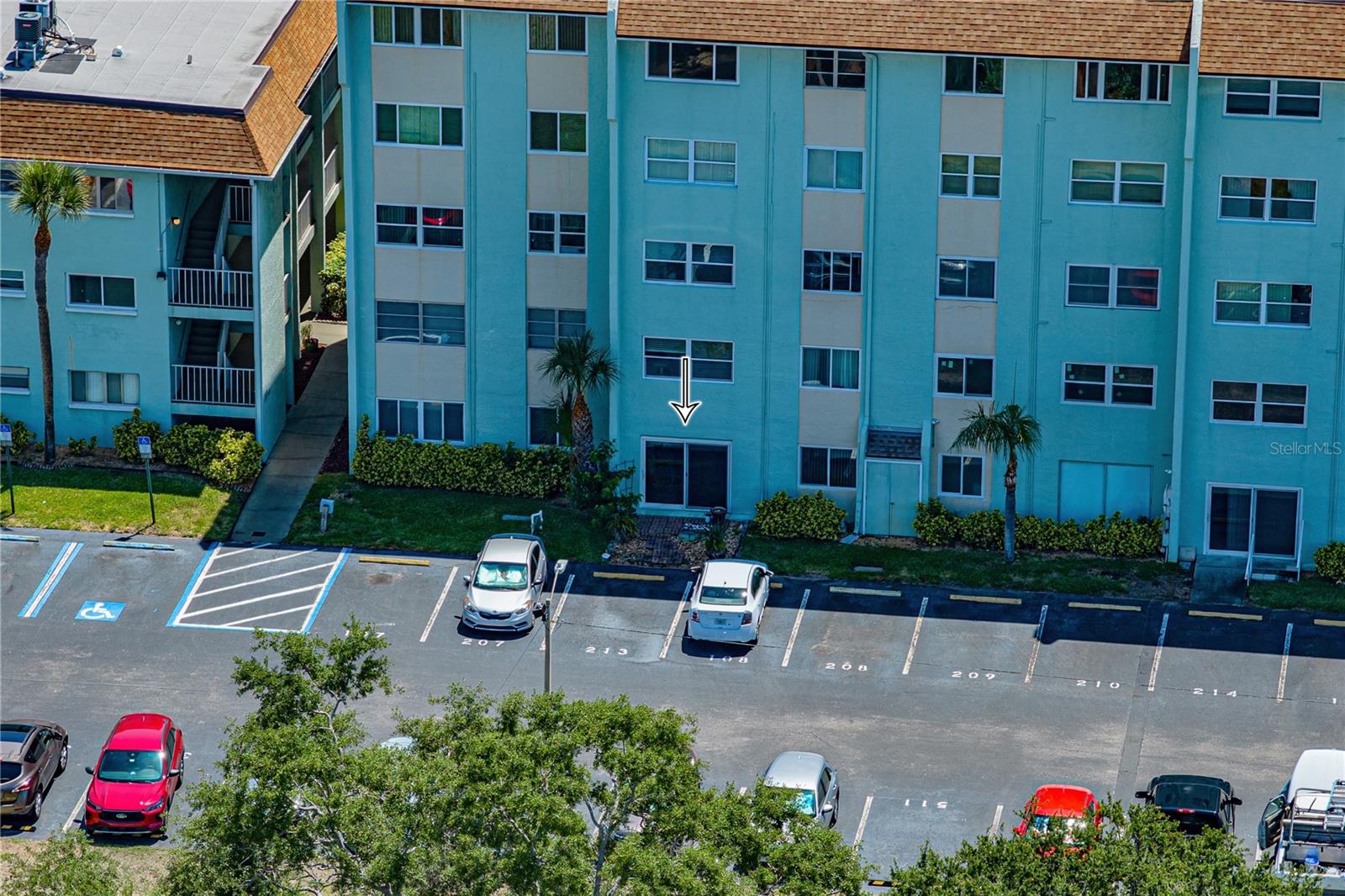 801 83RD AVE N #108, ST PETERSBURG, FL — photo 2
