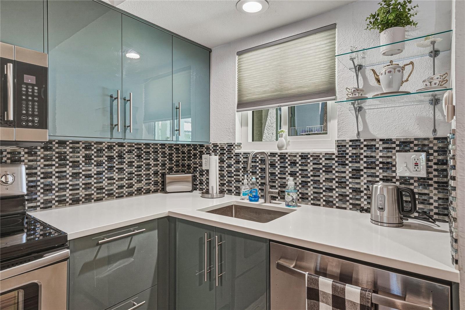 801 83RD AVE N #108, ST PETERSBURG, FL — photo 8
