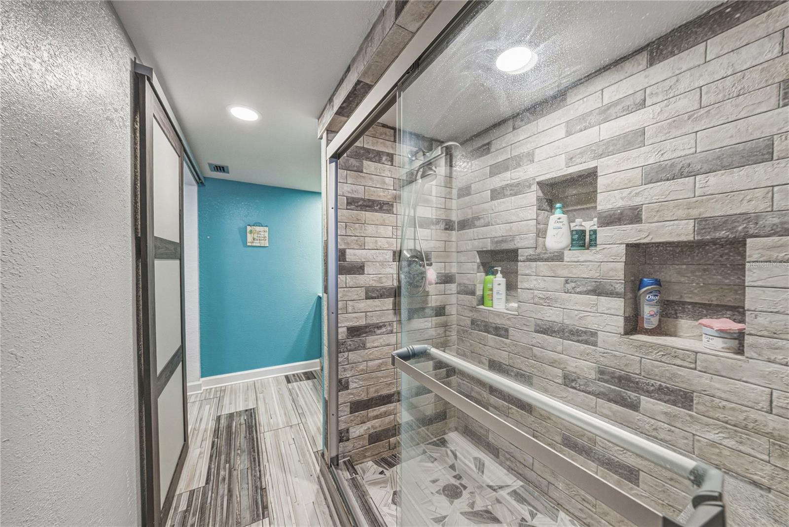 801 83RD AVE N #108, ST PETERSBURG, FL — photo 24