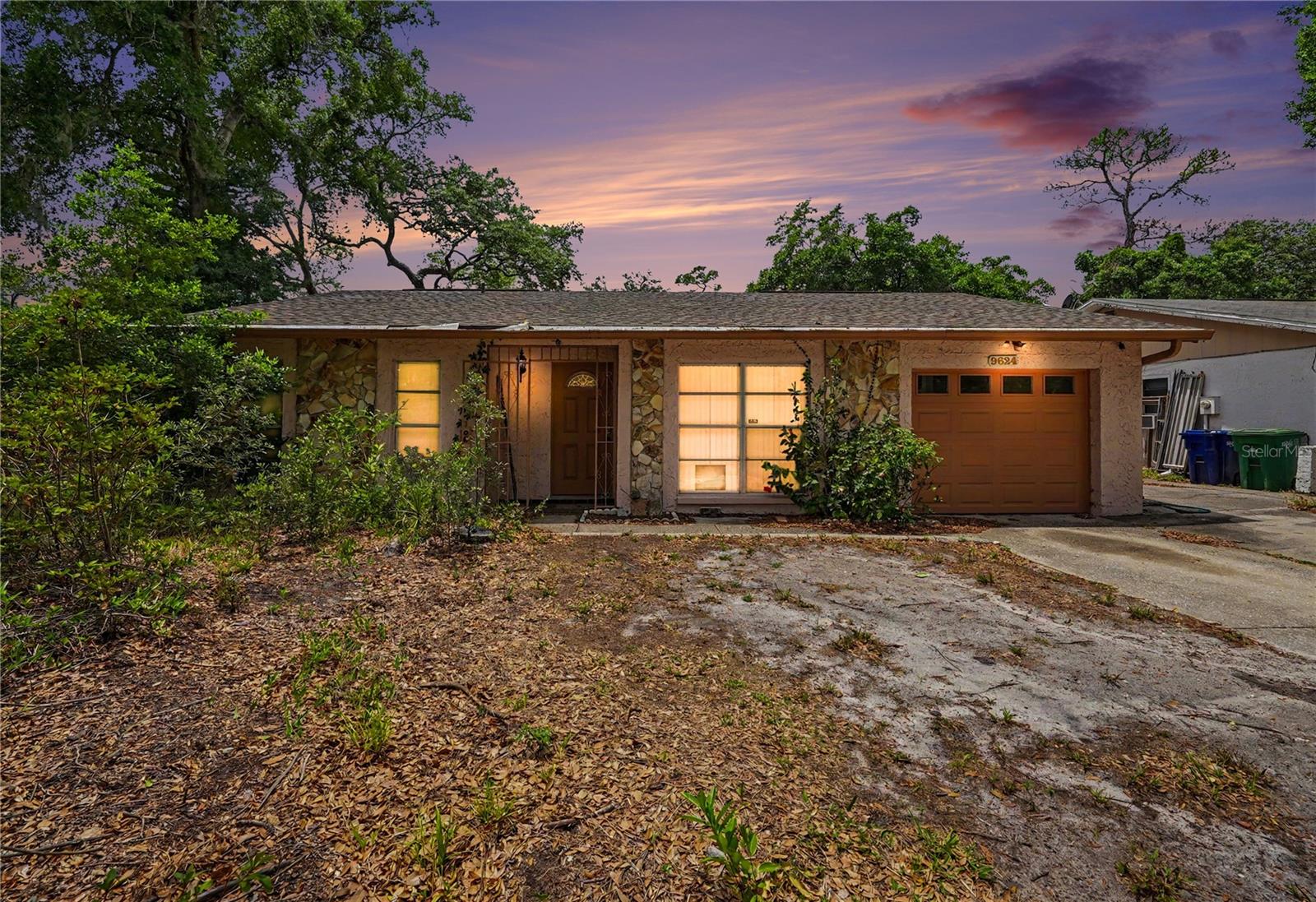 9624 HIDDEN OAKS CIR, TAMPA, FL — photo 2
