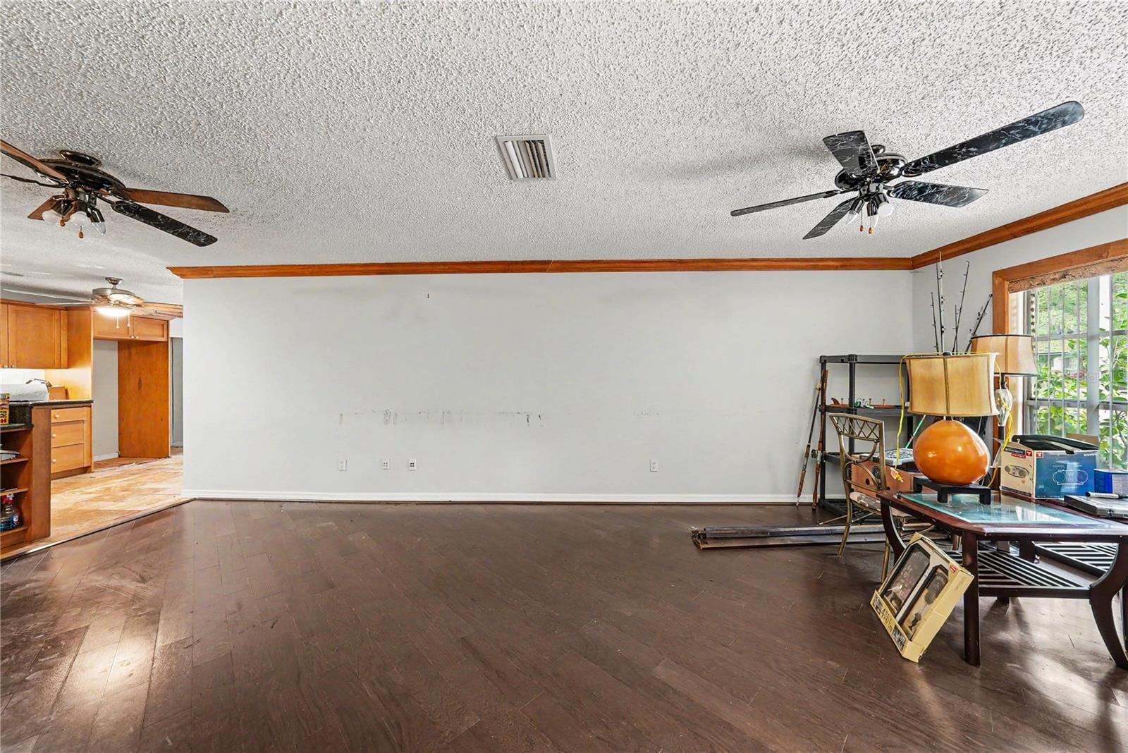 9624 HIDDEN OAKS CIR, TAMPA, FL — photo 4