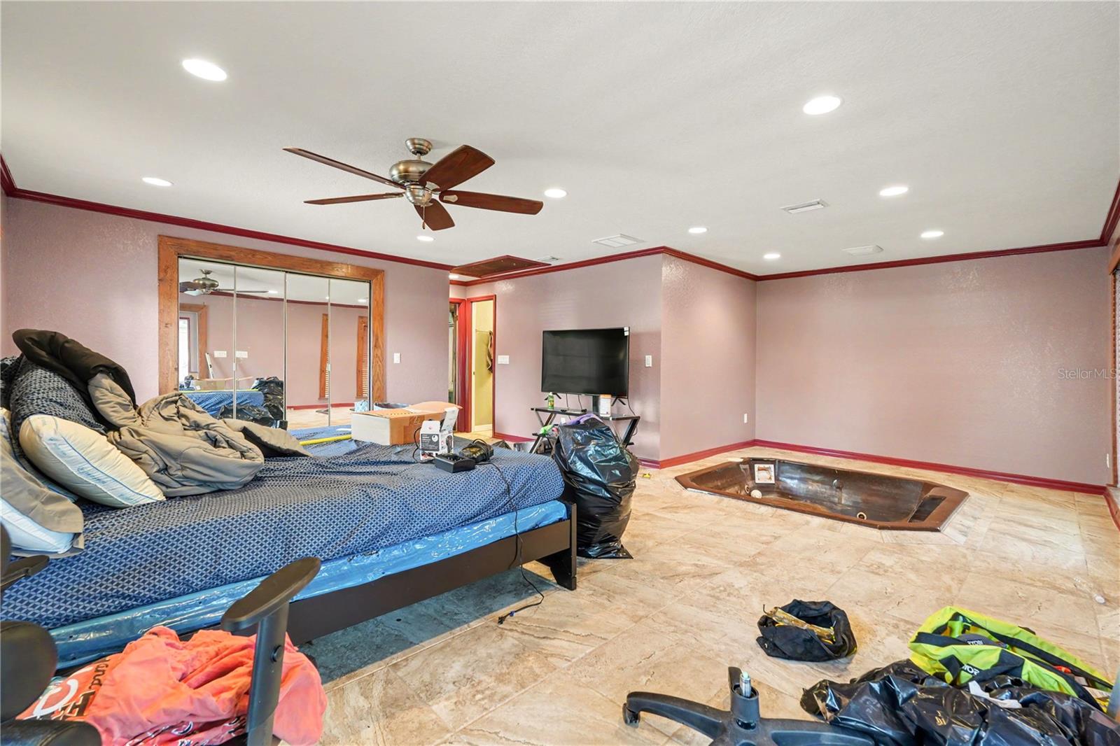9624 HIDDEN OAKS CIR, TAMPA, FL — photo 16