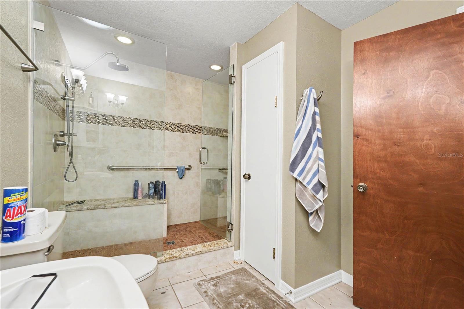 9624 HIDDEN OAKS CIR, TAMPA, FL — photo 19