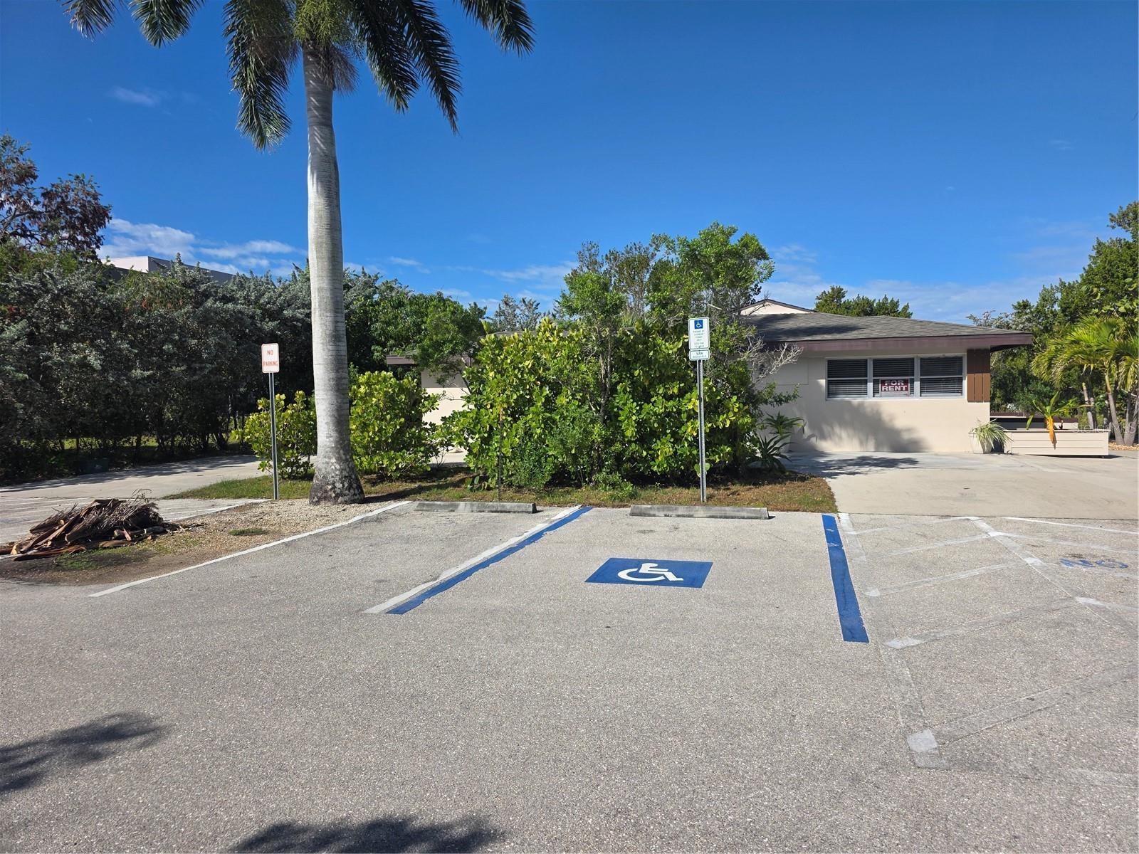 725 PATTY AVE, PUNTA GORDA, FL