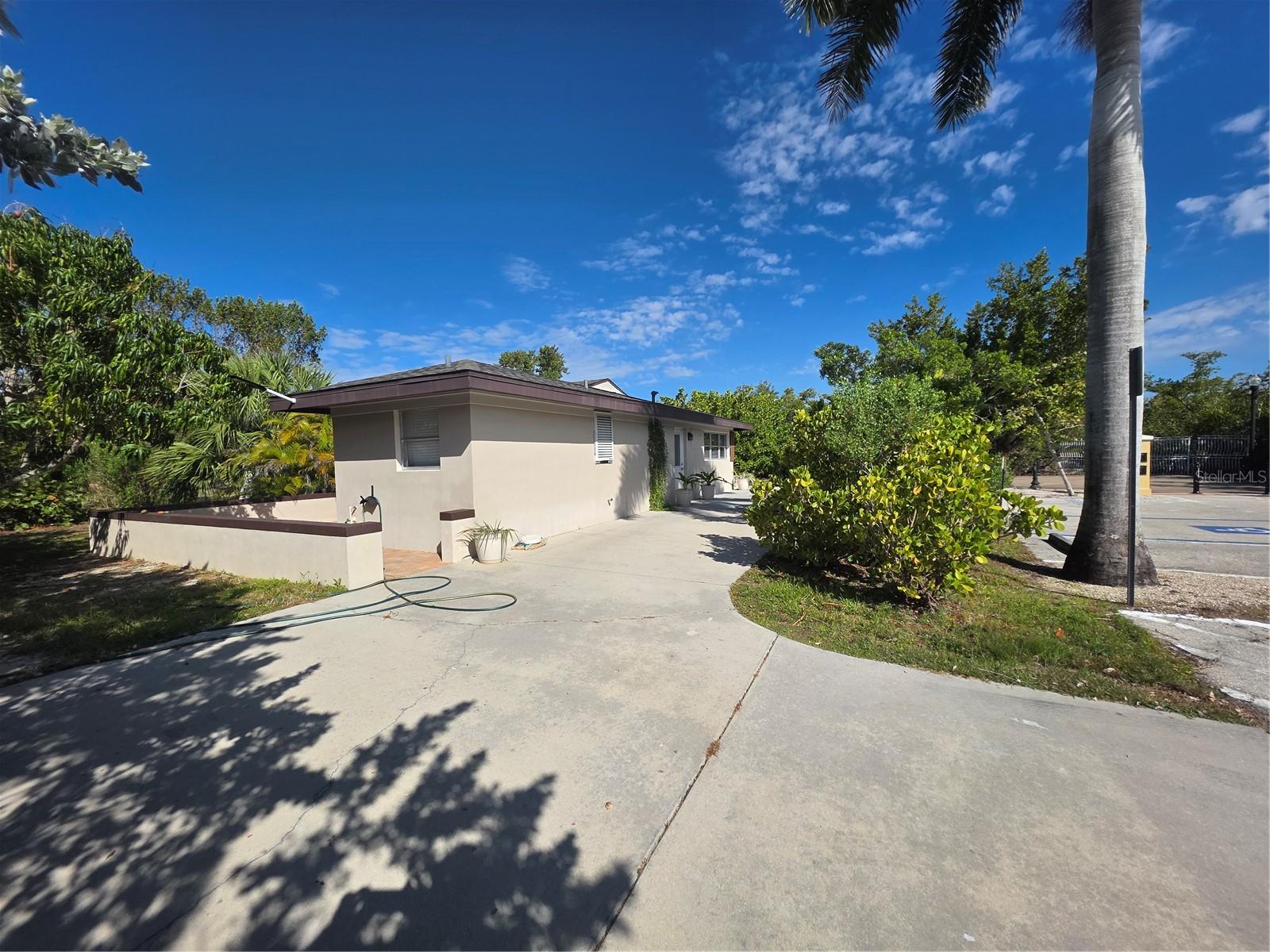 725 PATTY AVE, PUNTA GORDA, FL — photo 18