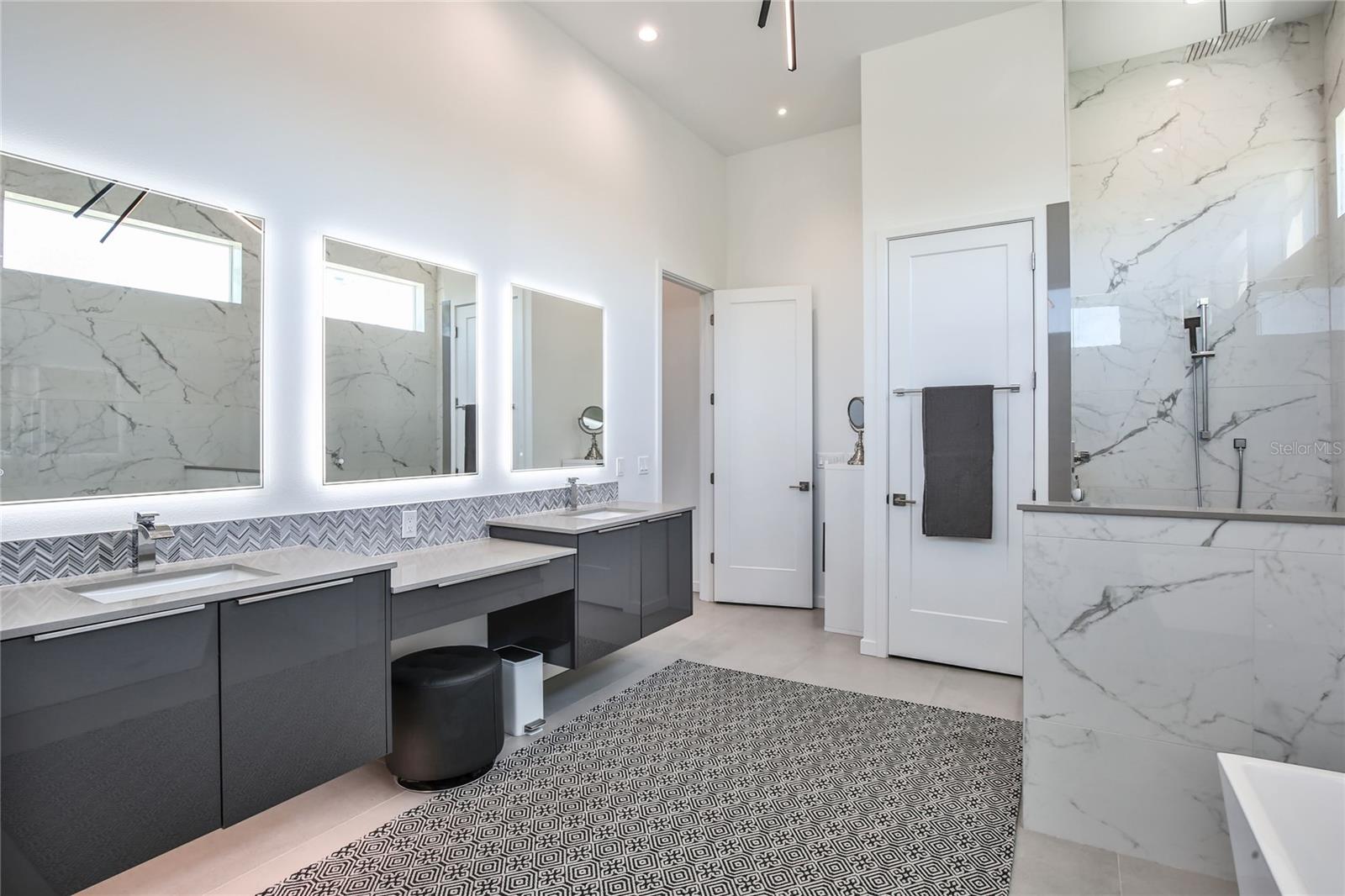 3939 HIGEL AVE, SARASOTA, FL — photo 31