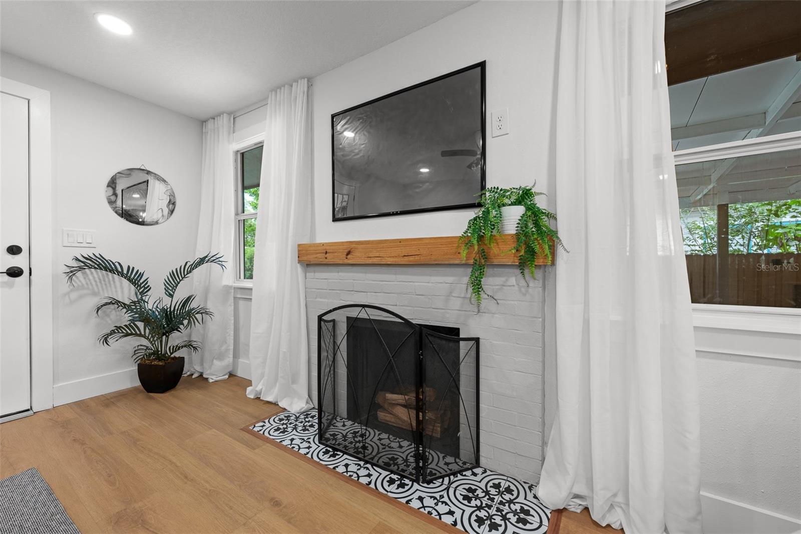 206 E NORTH ST, TAMPA, FL — photo 7