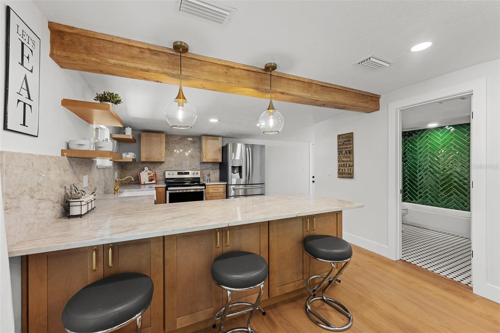 206 E NORTH ST, TAMPA, FL — photo 12