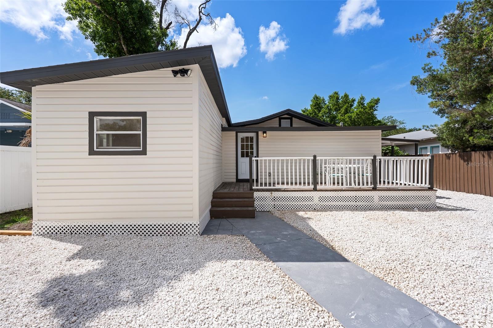 206 E NORTH ST, TAMPA, FL — photo 30