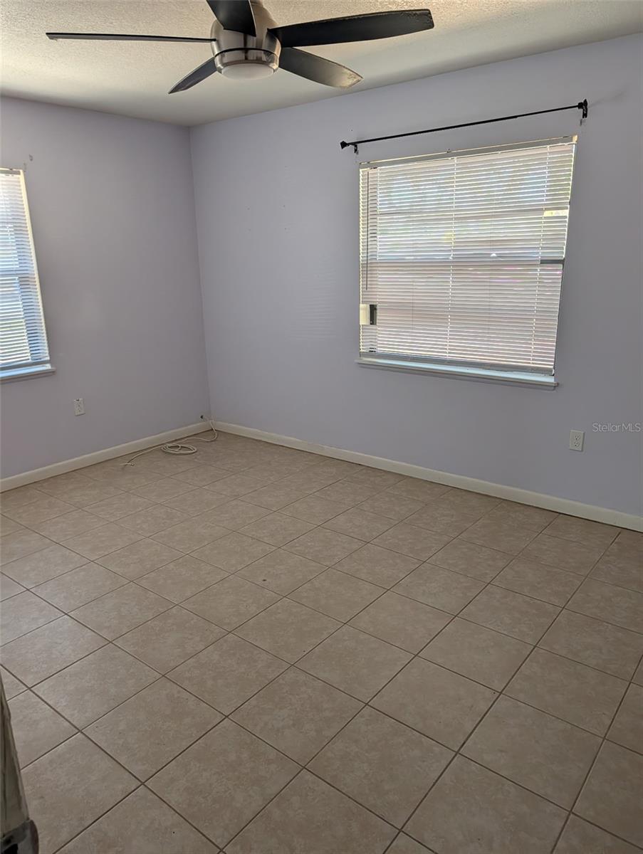 814 N SAINT CLAIR ABRAMS AVE, TAVARES, FL — photo 9
