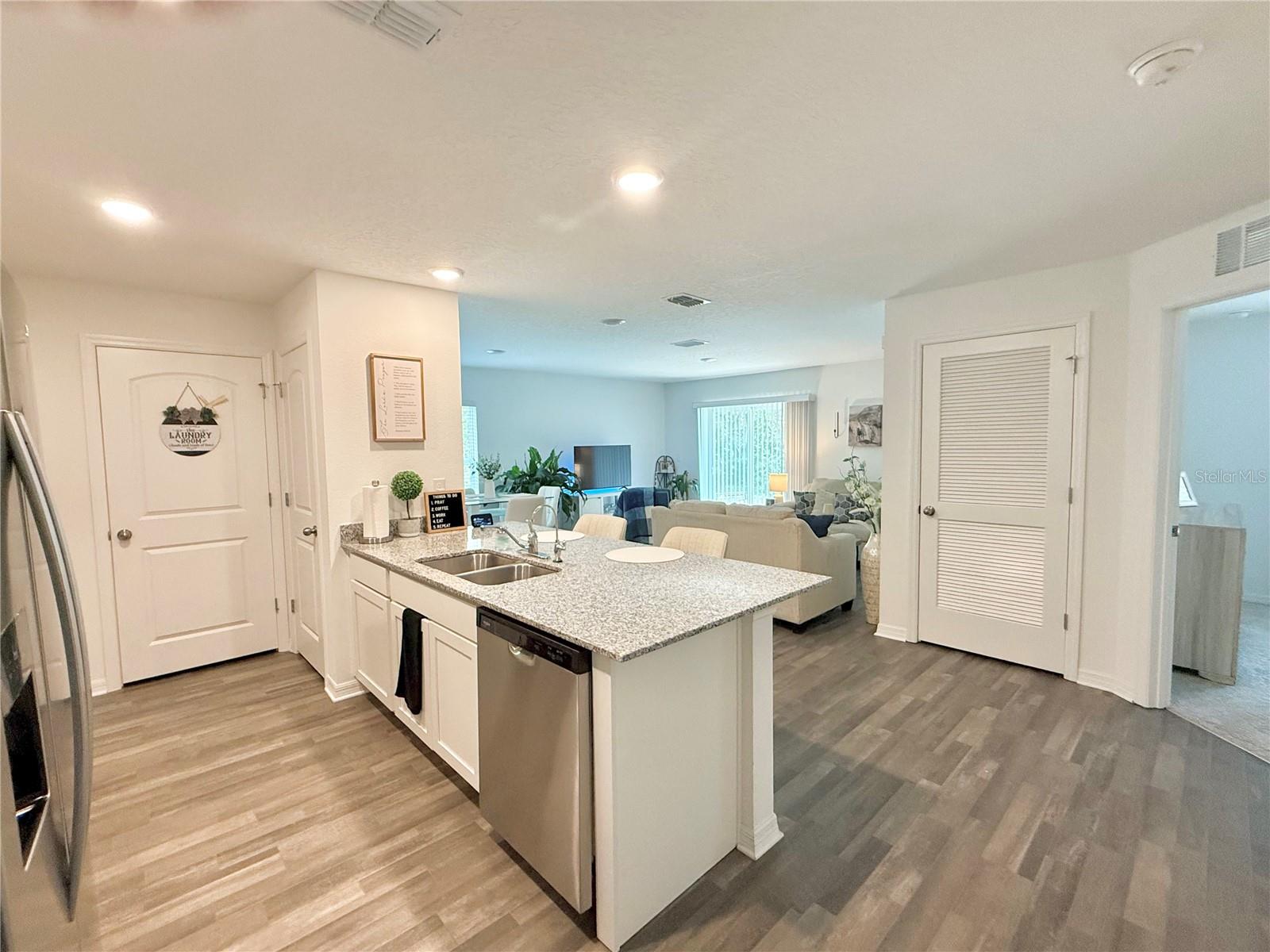 597 LIVE OAK LOOP, CRESCENT CITY, FL — photo 6