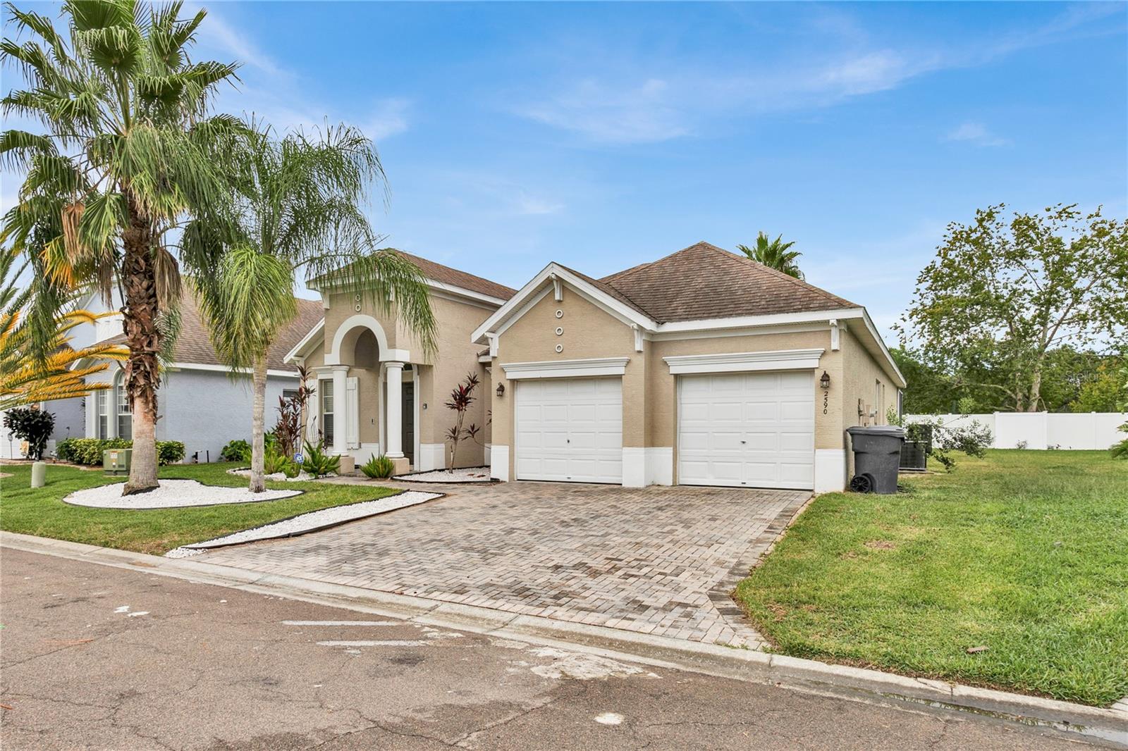 2590 SAND HILL POINT CIR, DAVENPORT, FL — photo 2