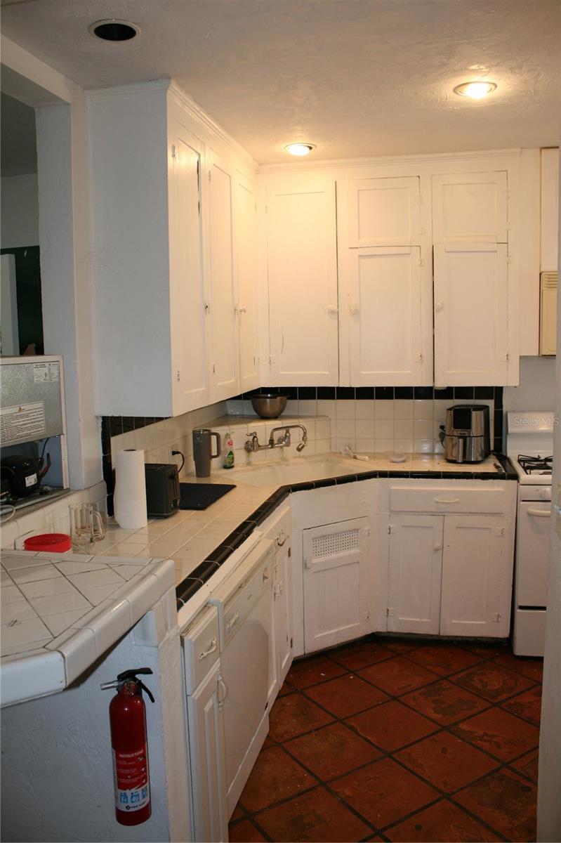 1822 NW 6TH AVE, GAINESVILLE, FL — photo 16