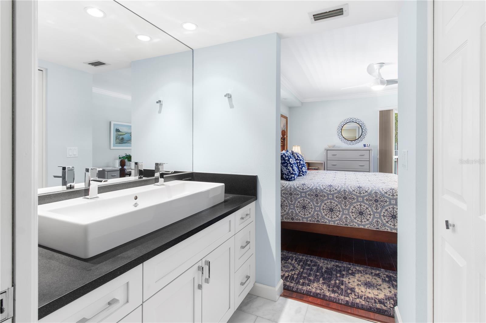 9320 CLUBSIDE CIR #2201, SARASOTA, FL — photo 19