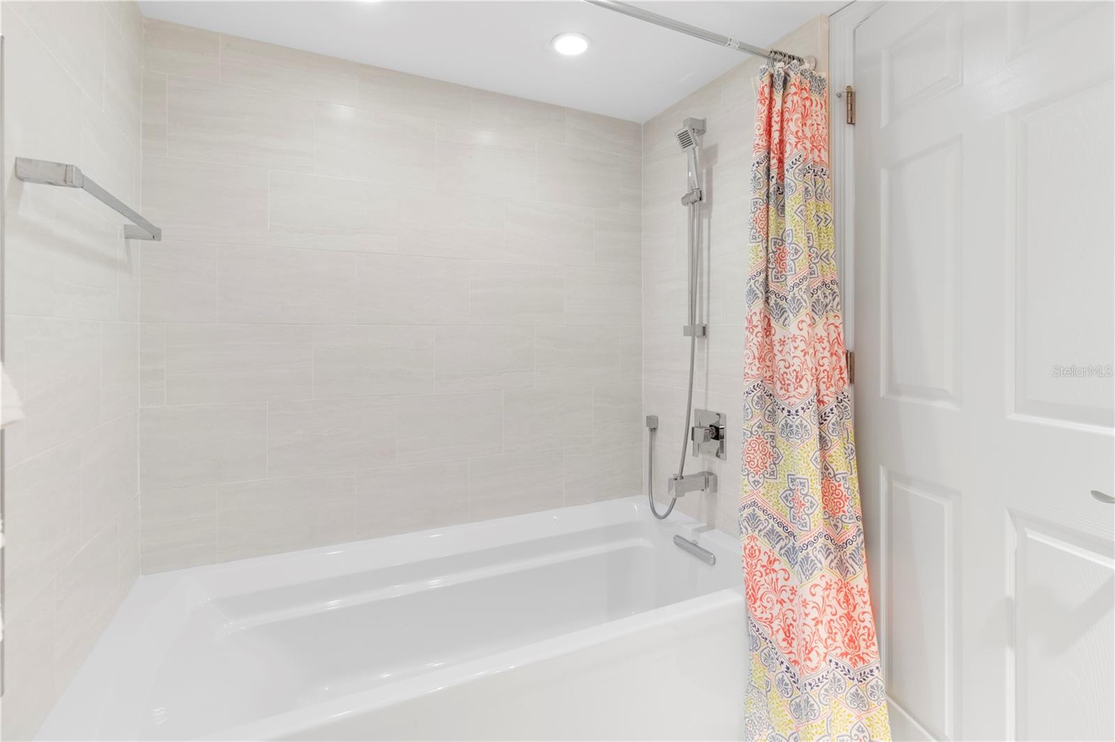 9320 CLUBSIDE CIR #2201, SARASOTA, FL — photo 24