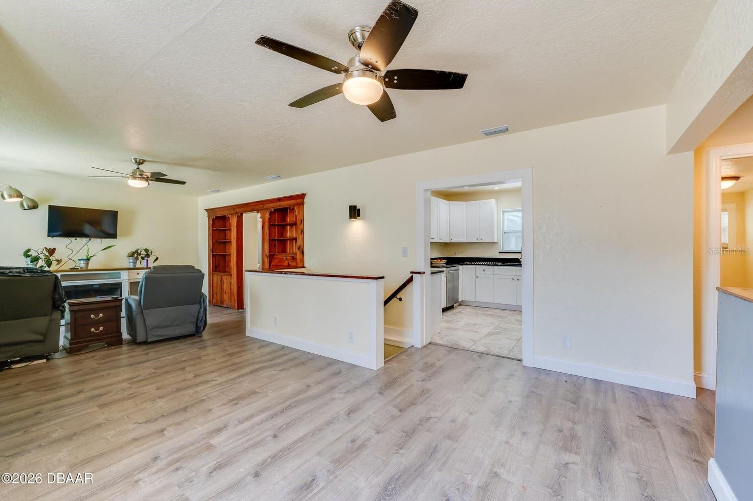 243 N PENINSULA DR, DAYTONA BEACH, FL — photo 4