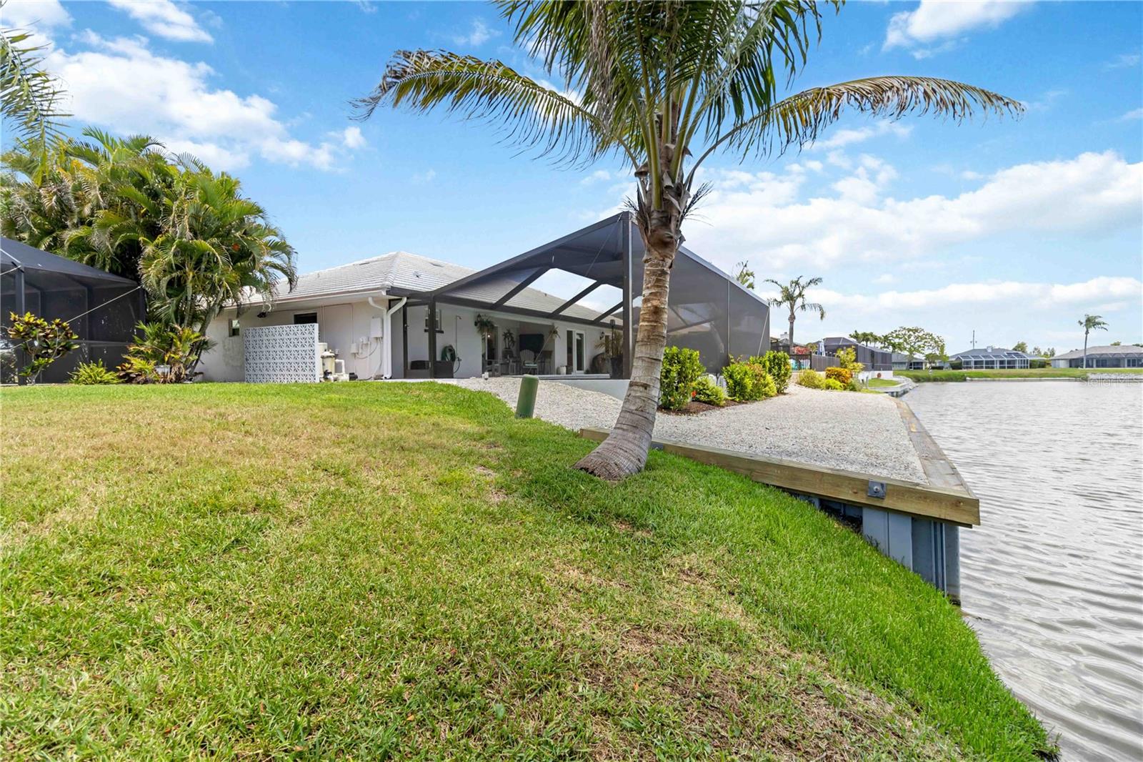 8712 53RD AVE W, BRADENTON, FL — photo 49