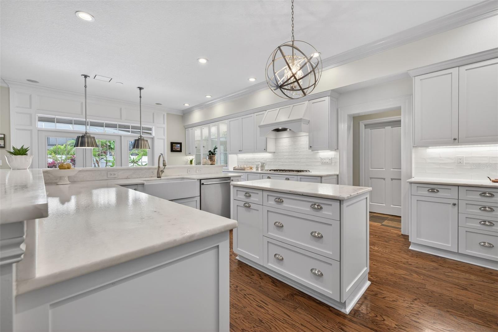 445 PARK AVE, BELLEAIR, FL — photo 5