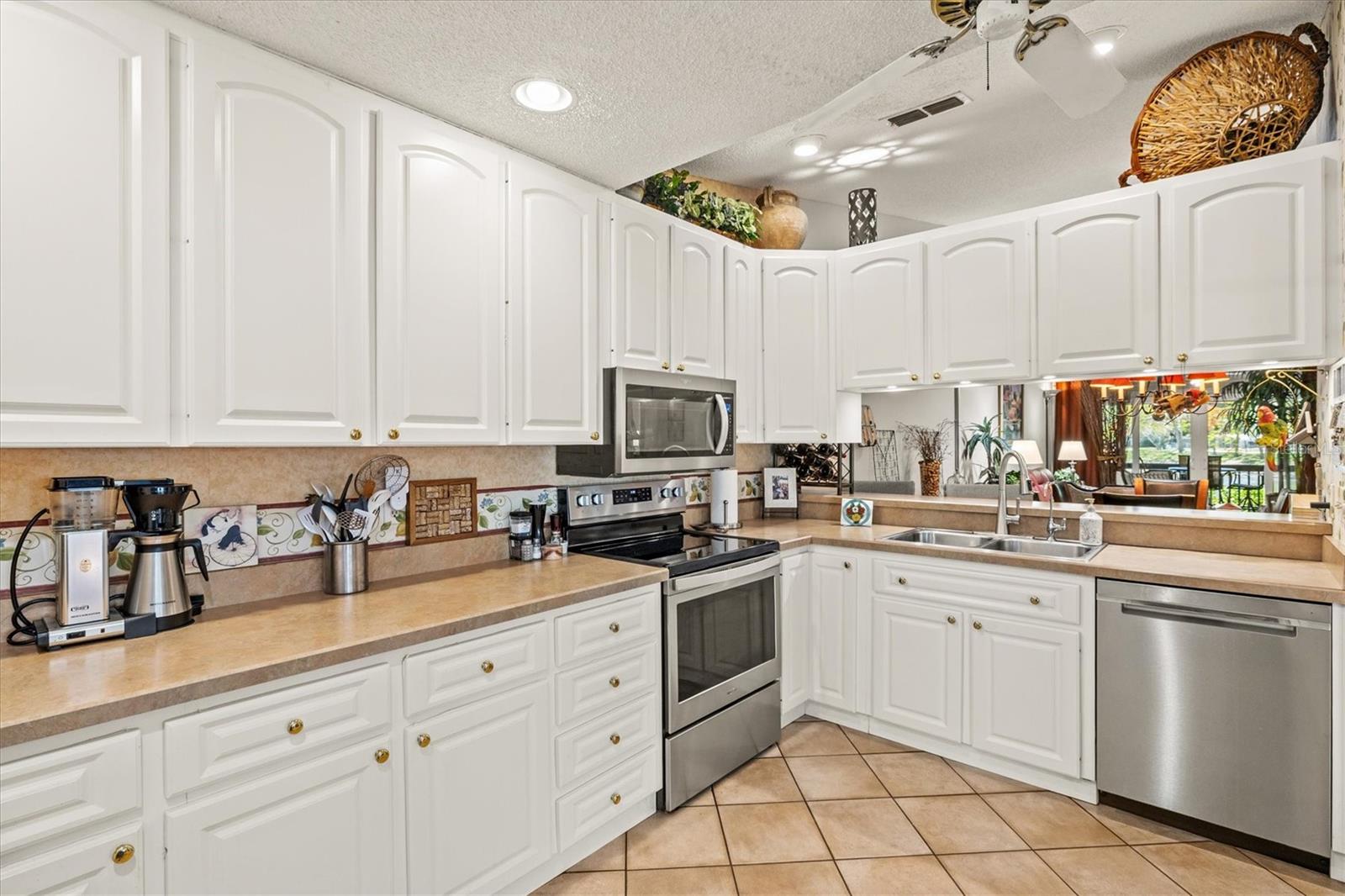 4612 PARK LAKE TER N, BRADENTON, FL — photo 12