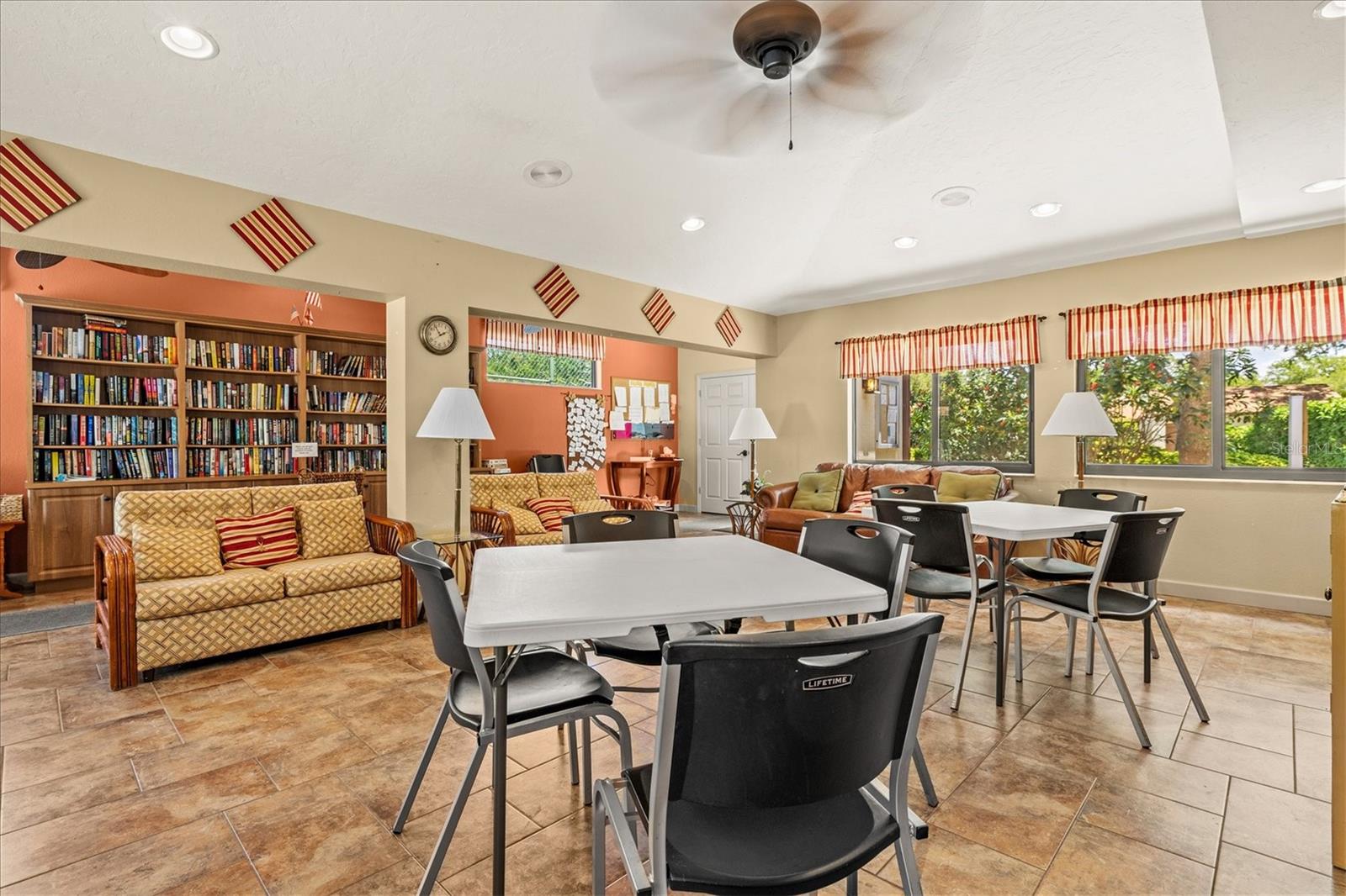 4612 PARK LAKE TER N, BRADENTON, FL — photo 48