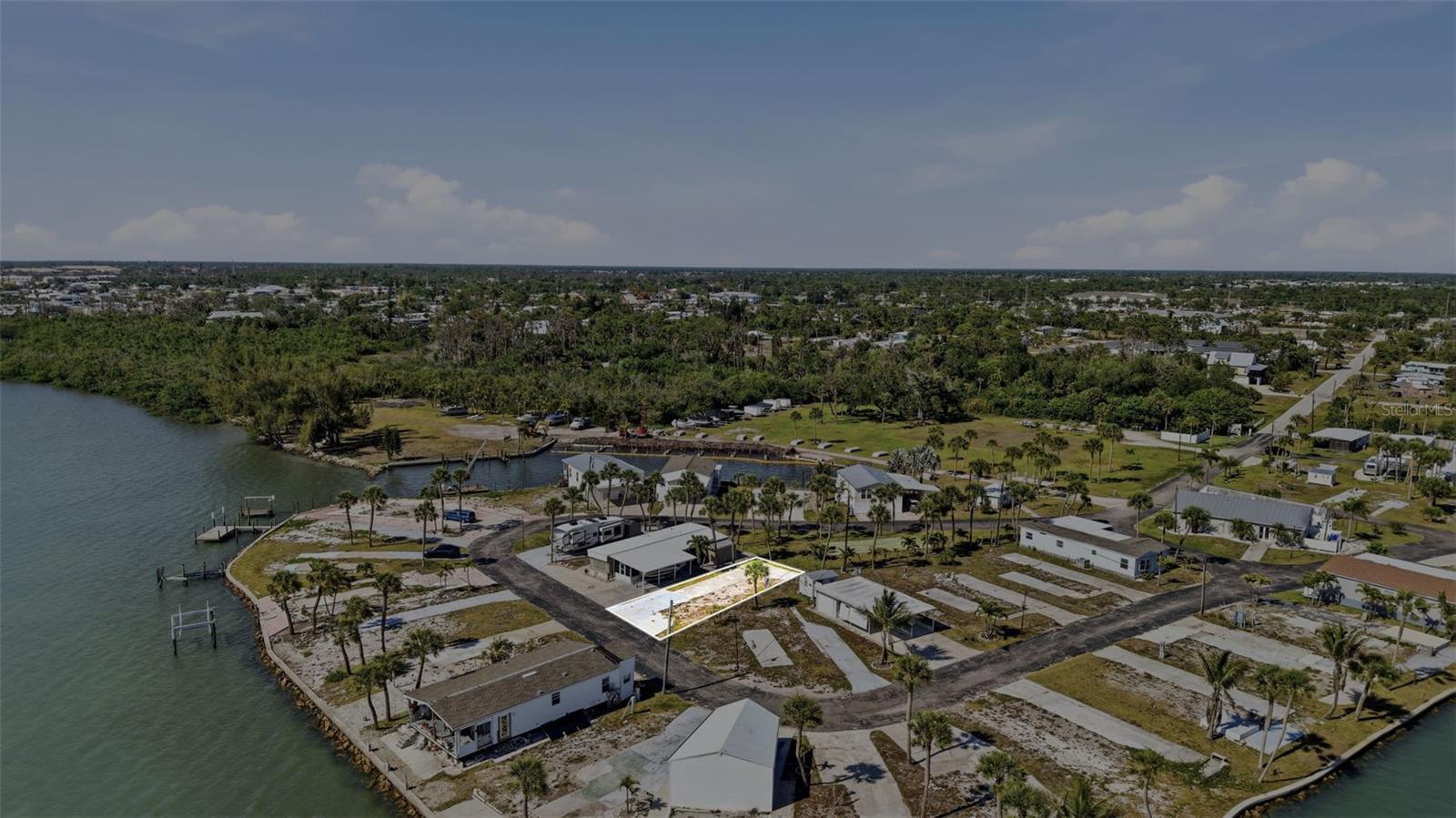 7500 PARK POINTE DR #49, ENGLEWOOD, FL — photo 2