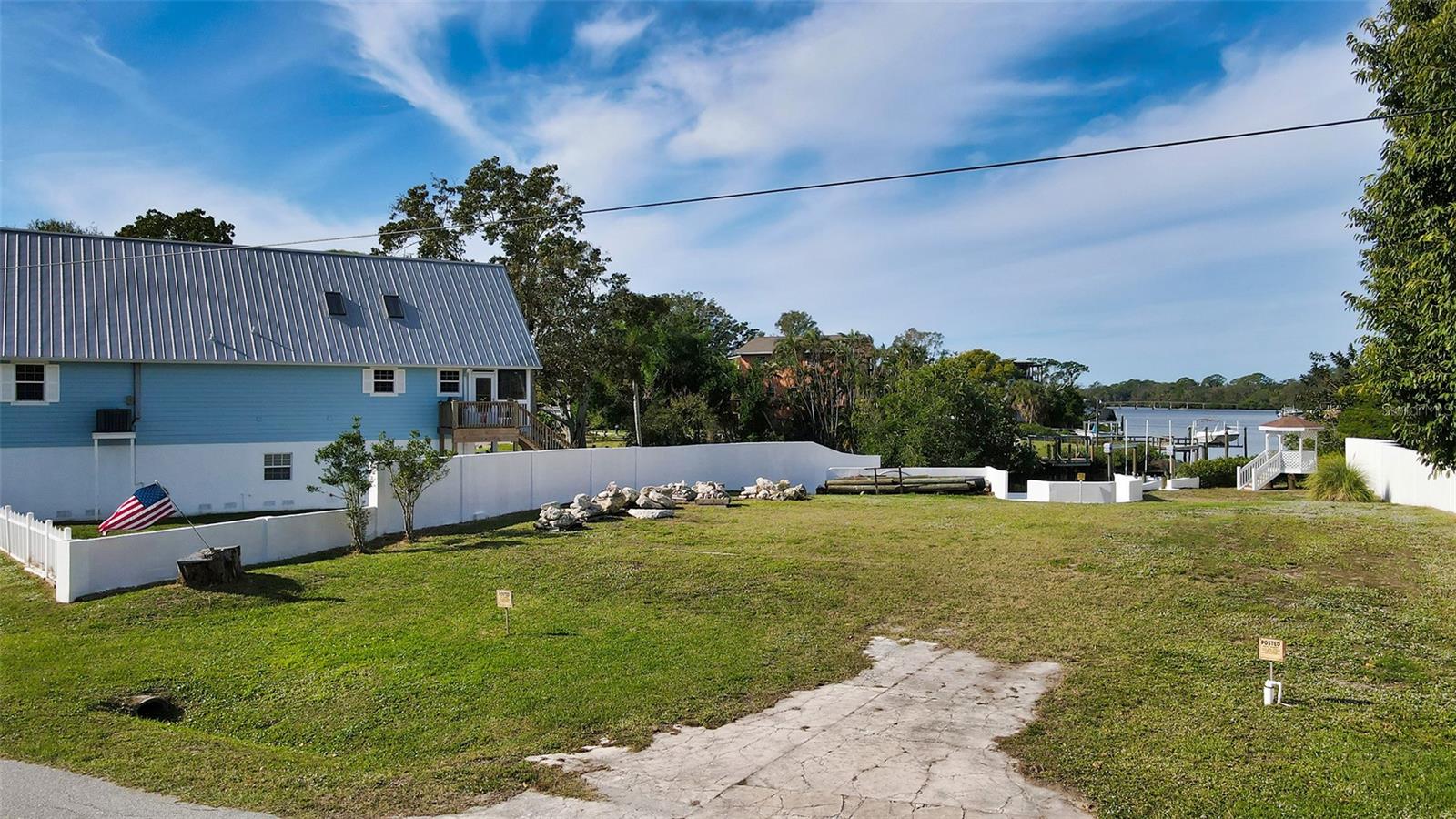 223 RAVENNA ST, NOKOMIS, FL