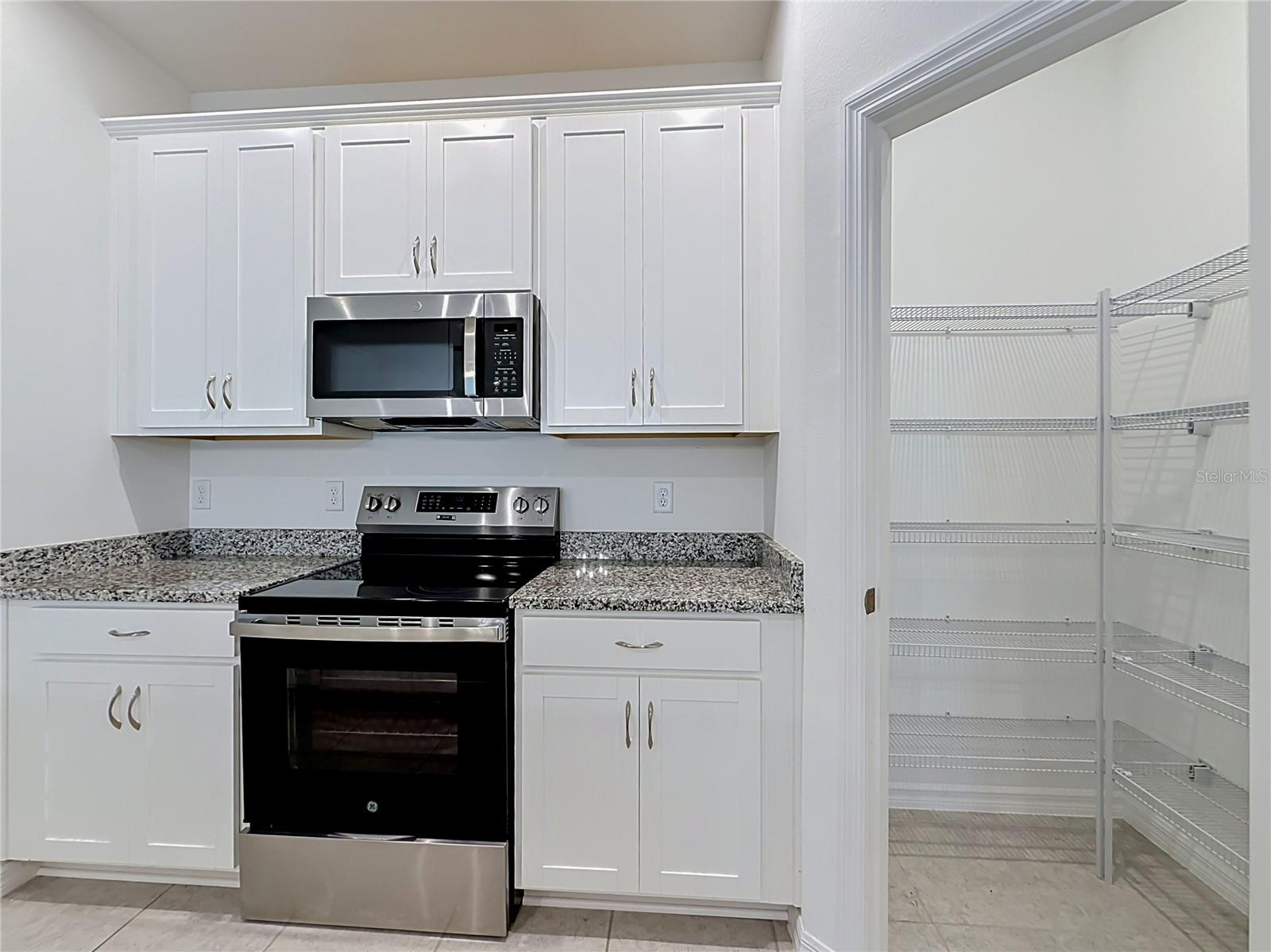 418 QUAYSIDE AVE, MASCOTTE, FL — photo 13