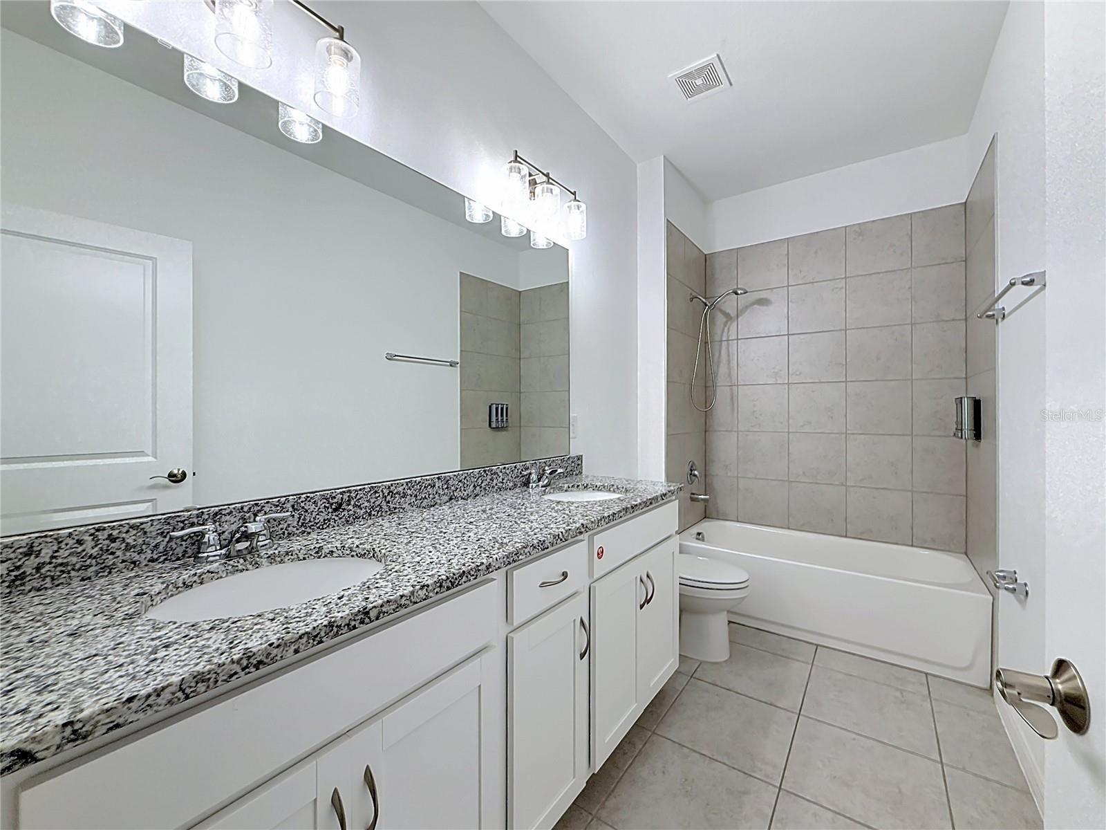 418 QUAYSIDE AVE, MASCOTTE, FL — photo 43