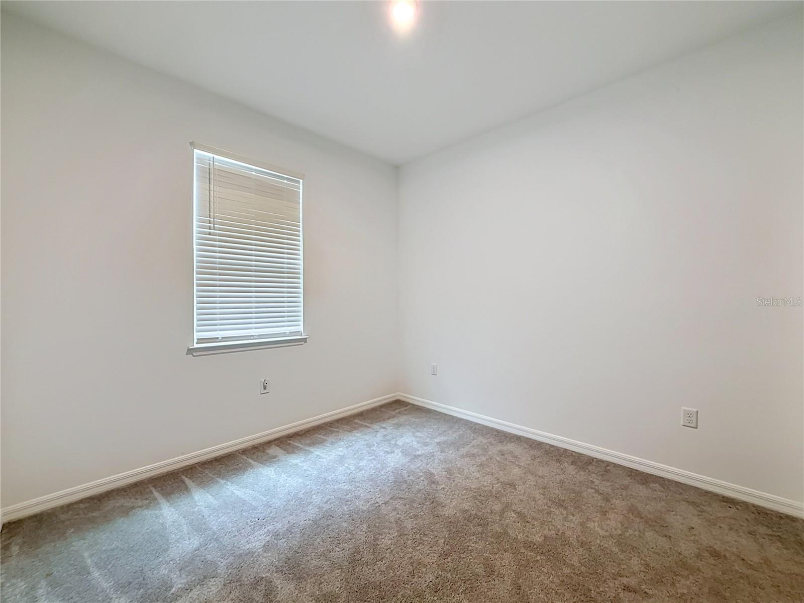 418 QUAYSIDE AVE, MASCOTTE, FL — photo 54
