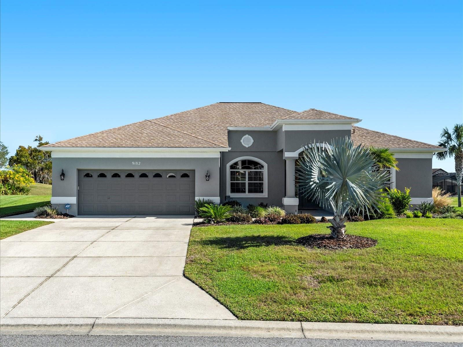 9182 TARLETON CIR, WEEKI WACHEE, FL — photo 2