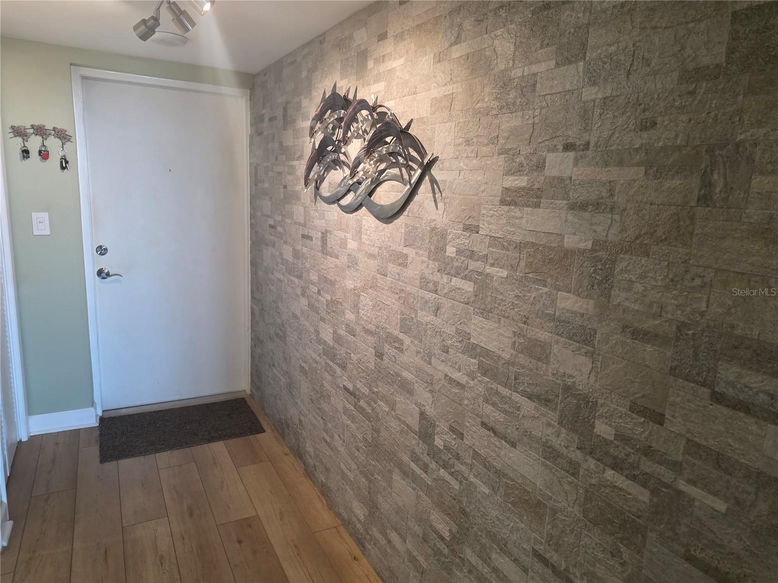 5130 BRITTANY DR S #604, ST PETERSBURG, FL — photo 2