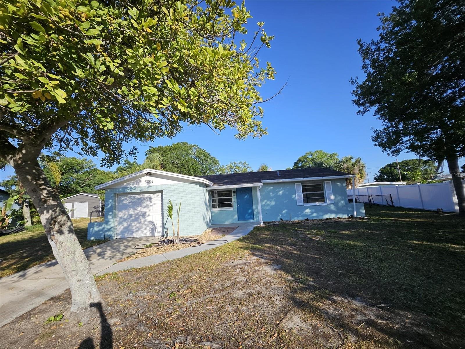 6004 FORTUNE PL, APOLLO BEACH, FL