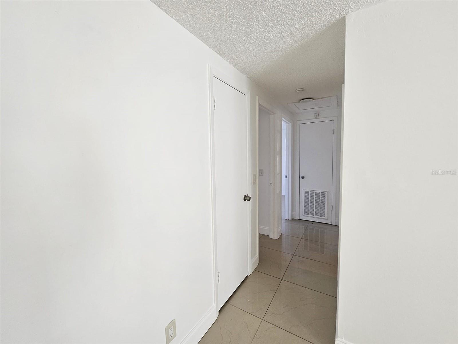 6004 FORTUNE PL, APOLLO BEACH, FL — photo 3