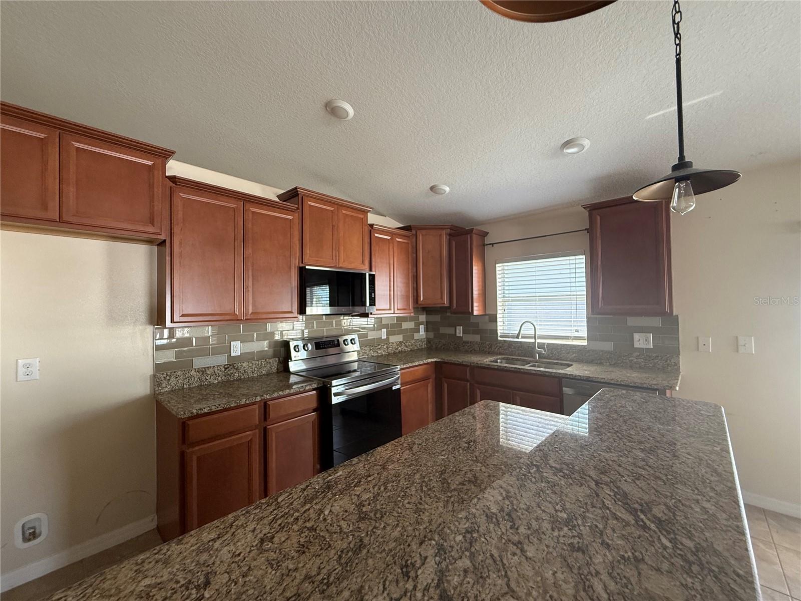 2370 DOVESONG TRACE DR, RUSKIN, FL — photo 5