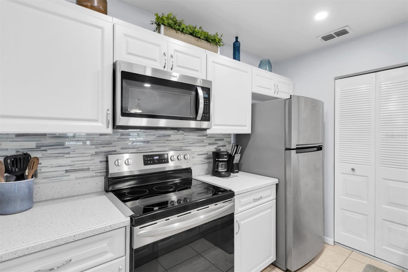 7712 HILLSIDE CT #201, HUDSON, FL — photo 9