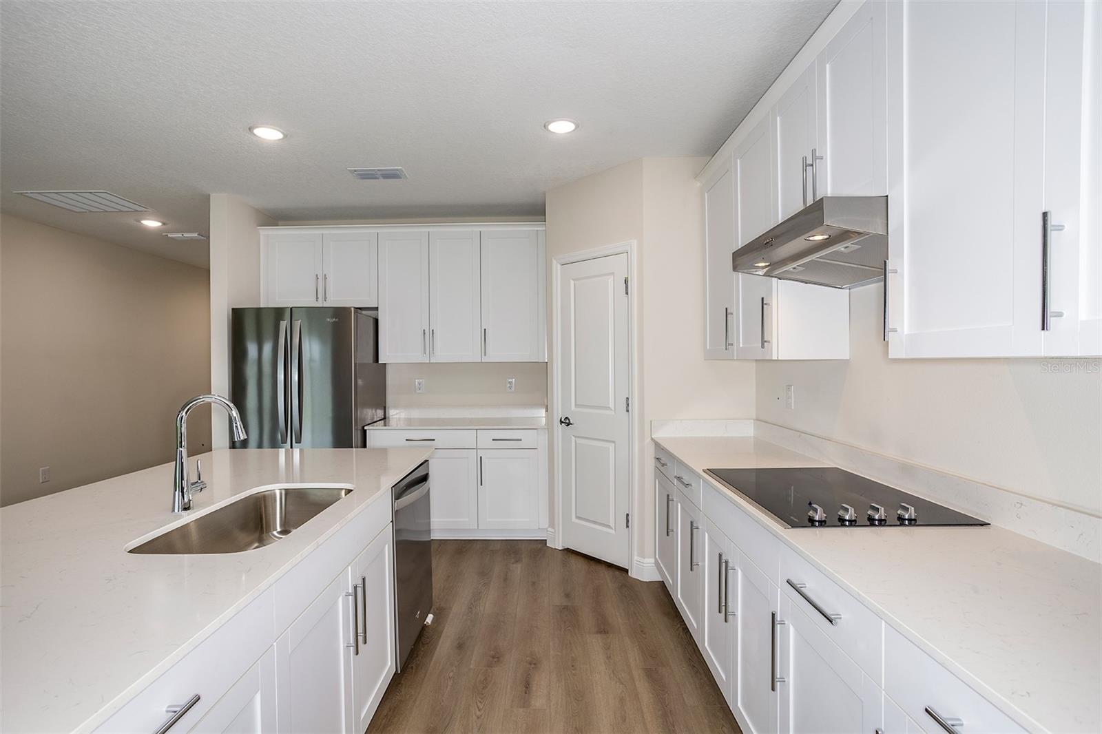 9886 ANNUNCIATION DR, WESLEY CHAPEL, FL — photo 11