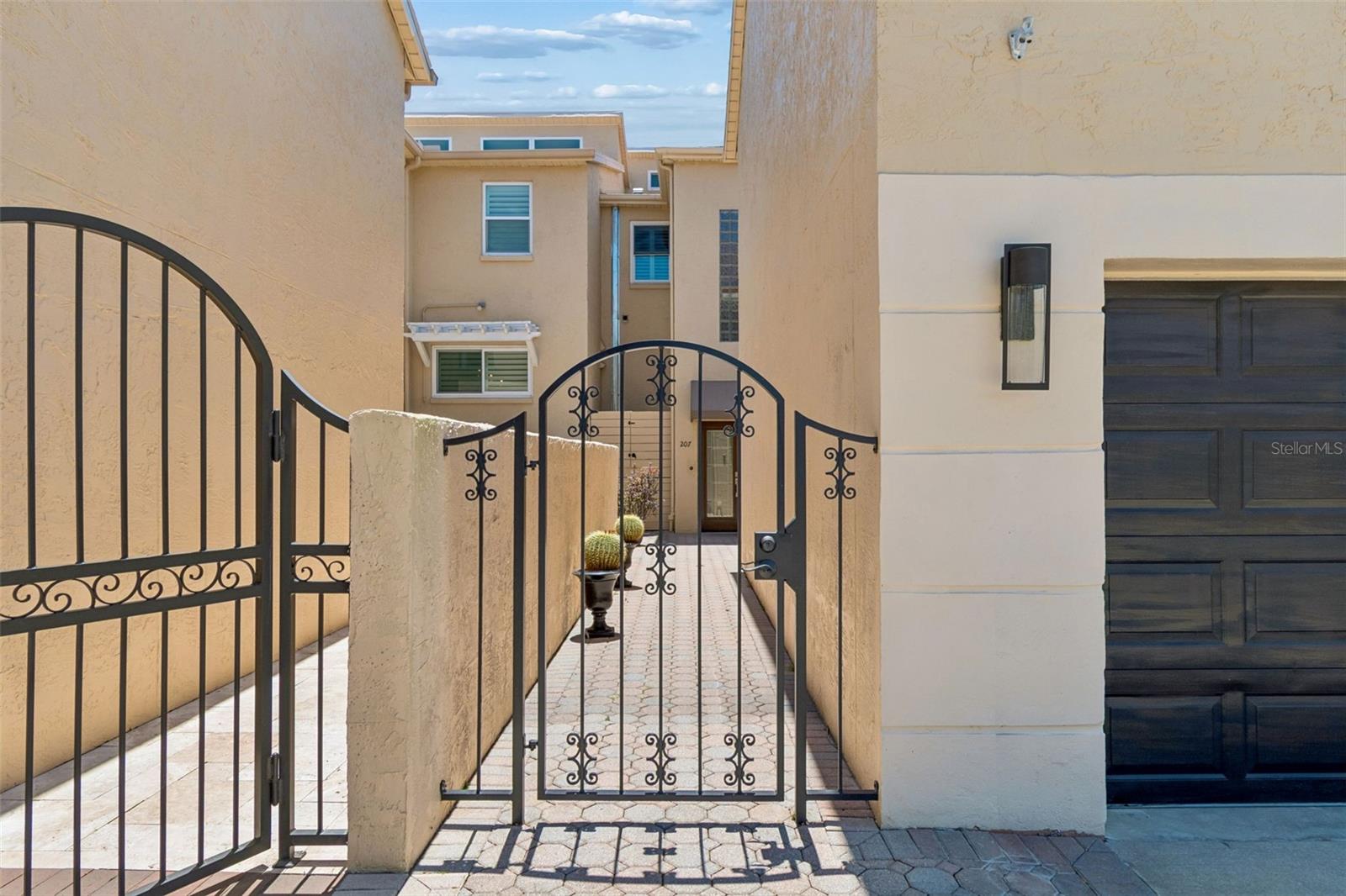 487 PINELLAS BAYWAY S #207, ST PETERSBURG, FL — photo 3