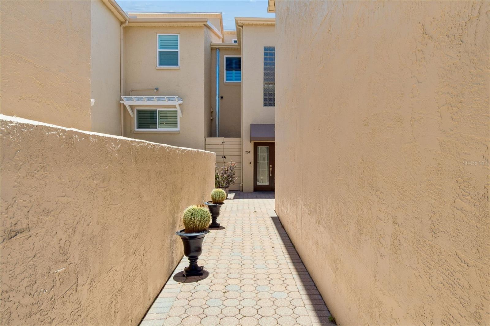 487 PINELLAS BAYWAY S #207, ST PETERSBURG, FL — photo 4