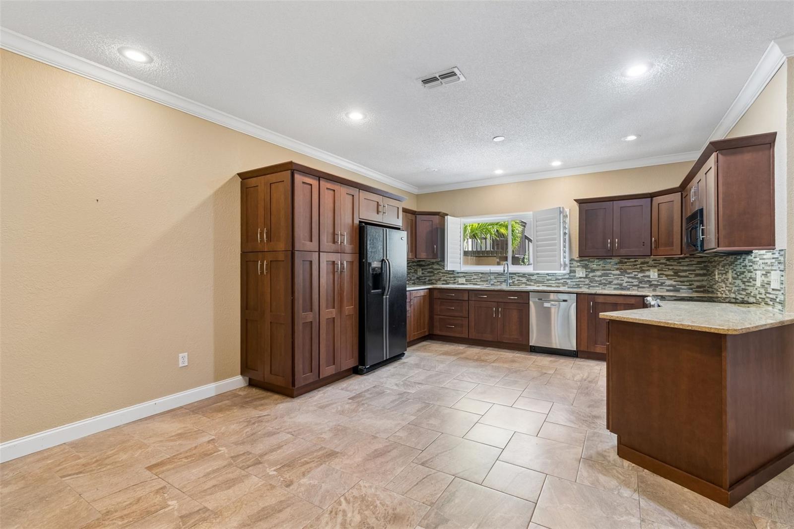 487 PINELLAS BAYWAY S #207, ST PETERSBURG, FL — photo 14