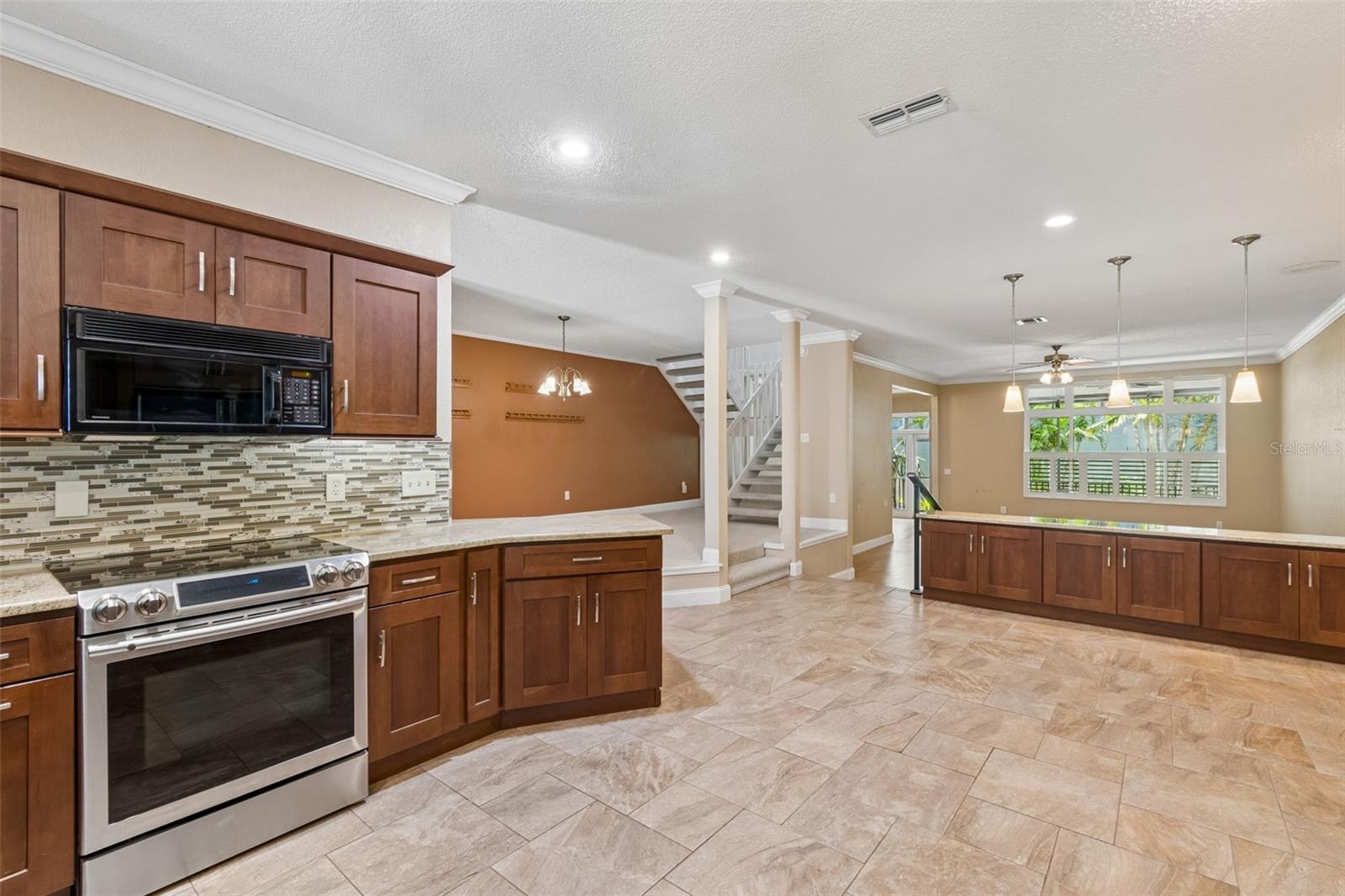 487 PINELLAS BAYWAY S #207, ST PETERSBURG, FL — photo 17