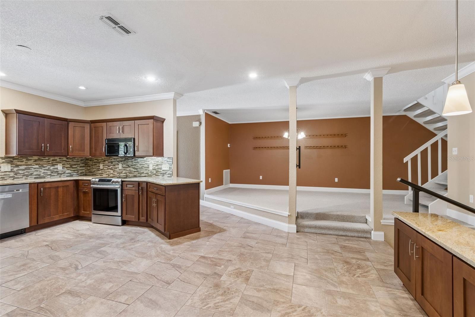 487 PINELLAS BAYWAY S #207, ST PETERSBURG, FL — photo 19