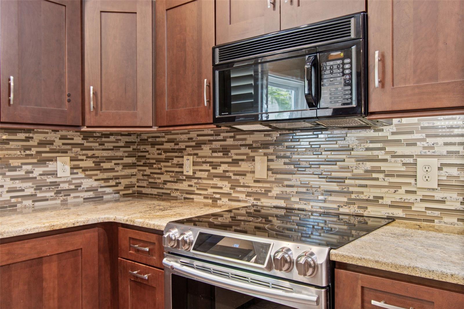 487 PINELLAS BAYWAY S #207, ST PETERSBURG, FL — photo 21