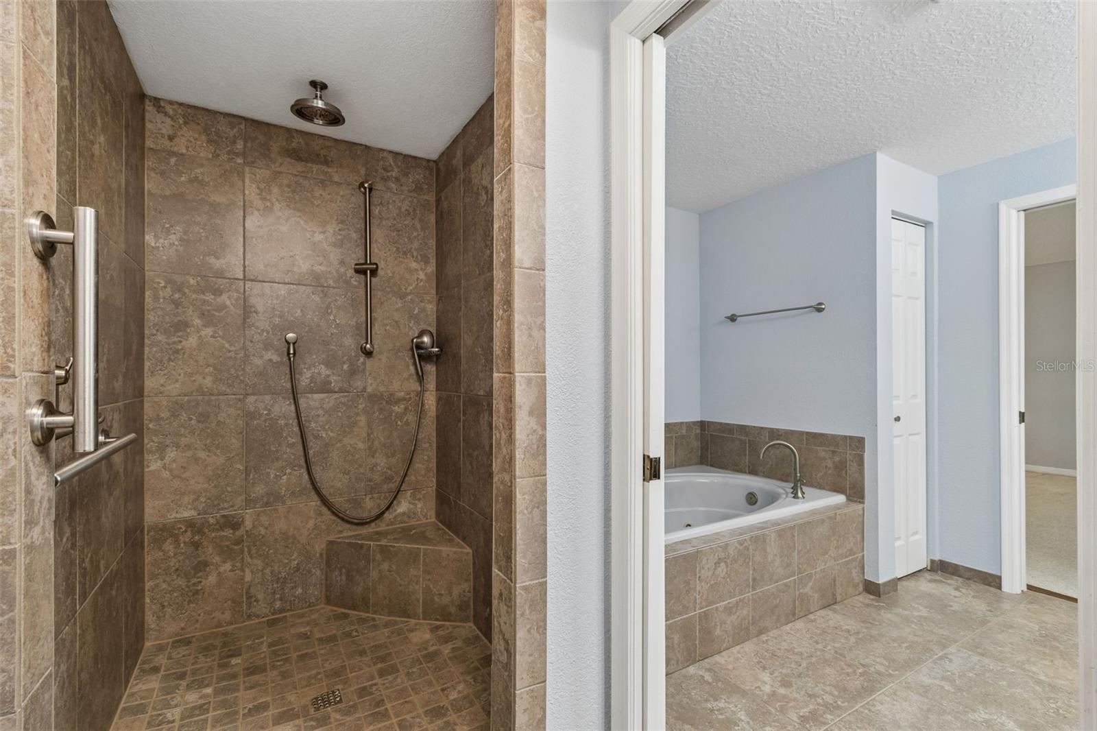487 PINELLAS BAYWAY S #207, ST PETERSBURG, FL — photo 47