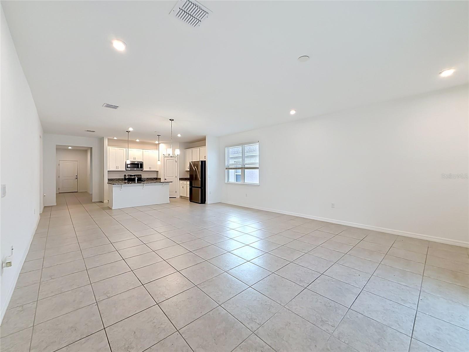418 QUAYSIDE AVE, MASCOTTE, FL — photo 5