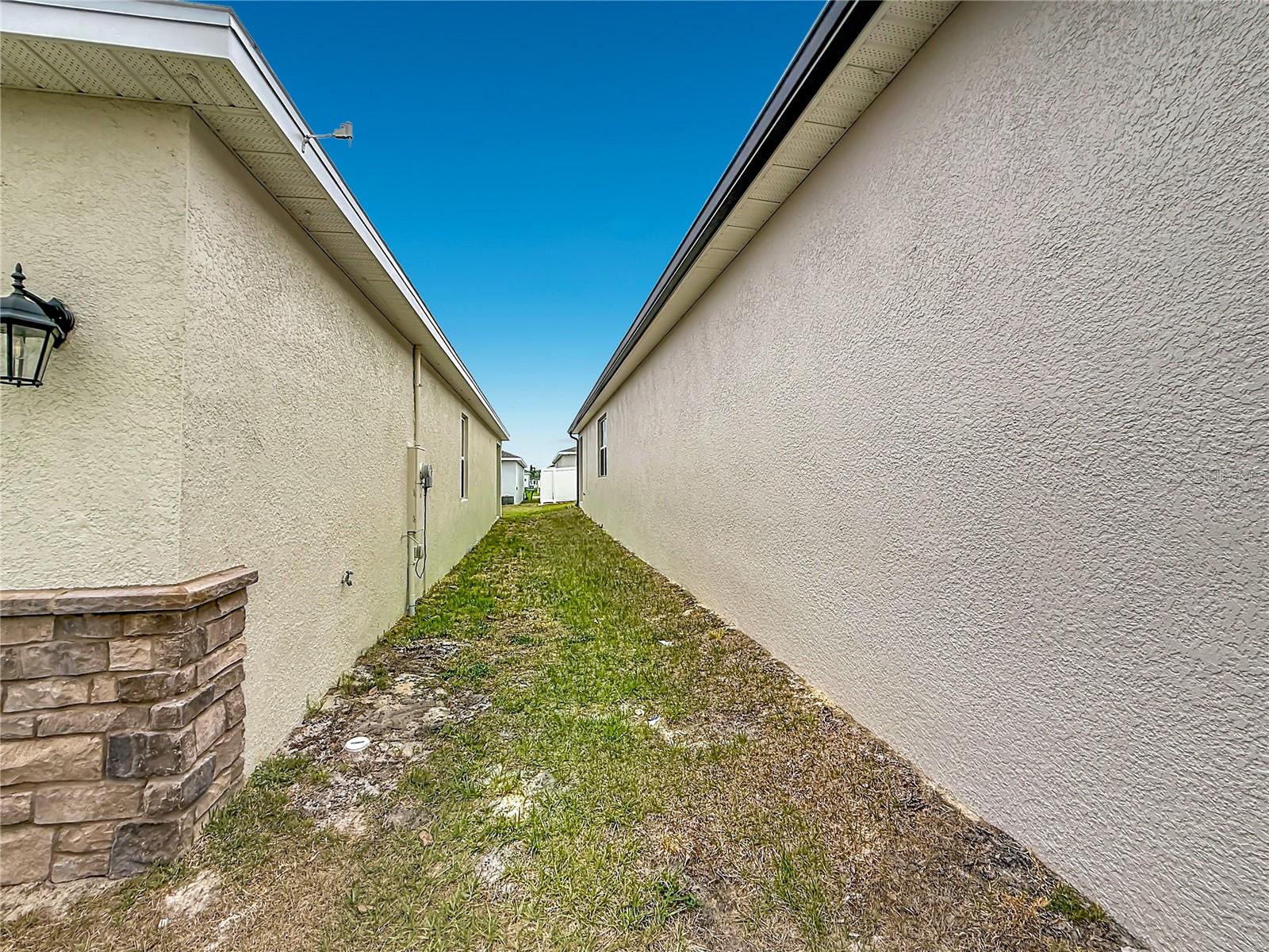 418 QUAYSIDE AVE, MASCOTTE, FL — photo 69
